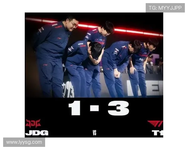 JDG副教练Xiaobai赛后聚餐放松心情 月内体重激增15斤 JDG副教练Xiaobai赛后聚餐放松心情 月内体重激增15斤